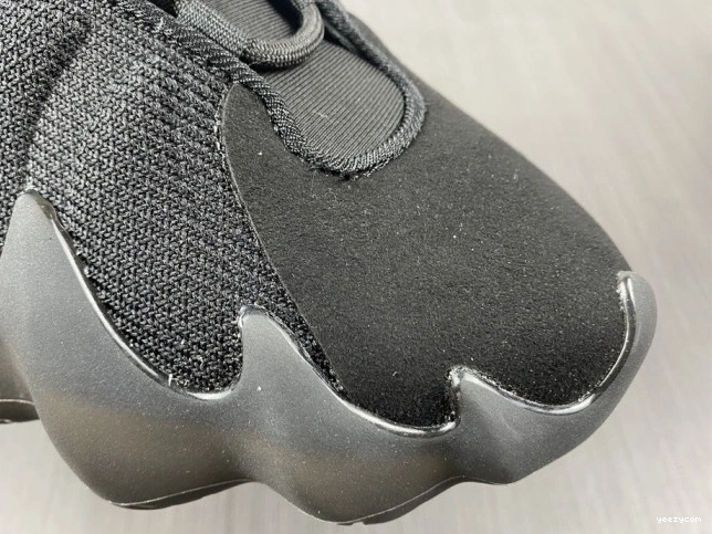 YEEZY ADIDAS H68032 400 1104